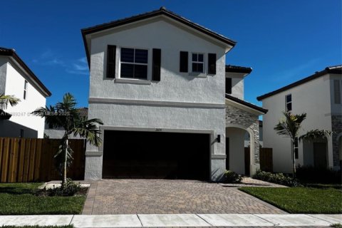 Снять в аренду виллу или дом в Хомстед, Флорида 3 спальни, № 2014519 - фото 2