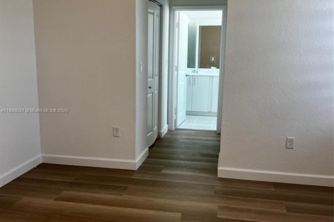 Снять в аренду виллу или дом в Хомстед, Флорида 3 спальни, № 2014519 - фото 15