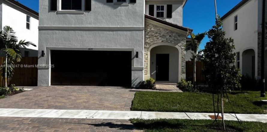 Дом в Хомстед, Флорида 3 спальни № 2014519