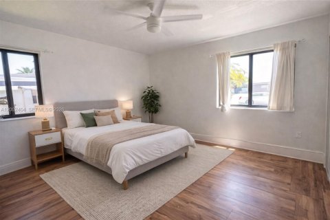 House in Miami Gardens, Florida 3 bedrooms, 98.66 sq.m. № 2067851 - photo 14