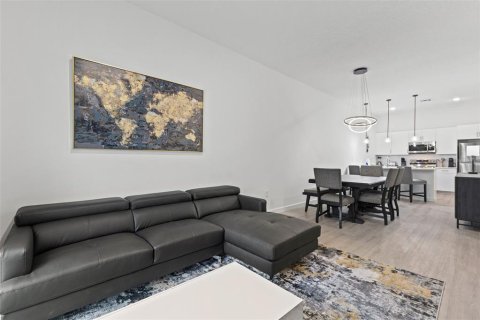 Touwnhouse à vendre à Davenport, Floride: 5 chambres, 155.24 m2 № 2412643 - photo 15