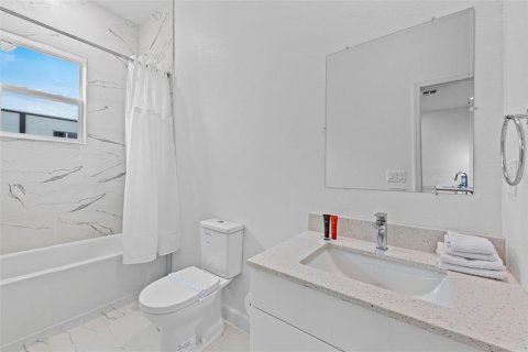 Touwnhouse à vendre à Davenport, Floride: 5 chambres, 155.24 m2 № 2412643 - photo 25