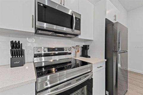 Touwnhouse à vendre à Davenport, Floride: 5 chambres, 155.24 m2 № 2412643 - photo 23