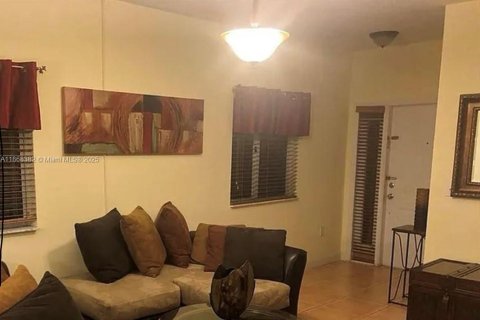 Villa ou maison à louer à Homestead, Floride: 4 chambres, 168.52 m2 № 1982533 - photo 5