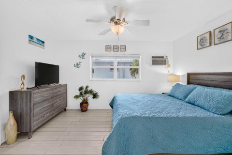 Condo in Fort Lauderdale, Florida, 2 bedrooms  № 2404301 - photo 19