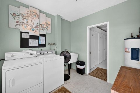 Condo in Fort Lauderdale, Florida, 2 bedrooms  № 2404301 - photo 28