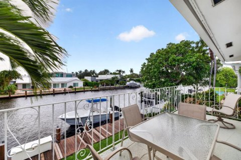 Condo in Fort Lauderdale, Florida, 2 bedrooms  № 2404301 - photo 13