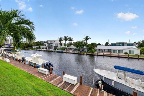 Condo in Fort Lauderdale, Florida, 2 bedrooms  № 2404301 - photo 17