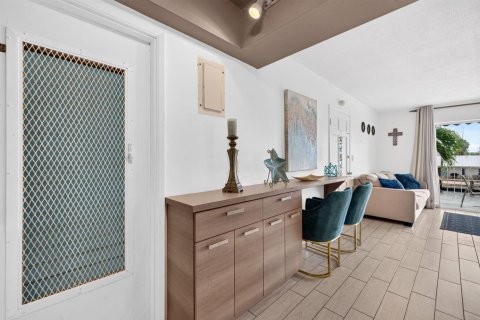 Condo in Fort Lauderdale, Florida, 2 bedrooms  № 2404301 - photo 12