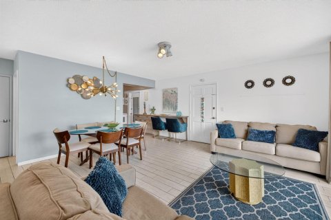 Condo in Fort Lauderdale, Florida, 2 bedrooms  № 2404301 - photo 4