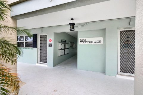 Condo in Fort Lauderdale, Florida, 2 bedrooms  № 2404301 - photo 30