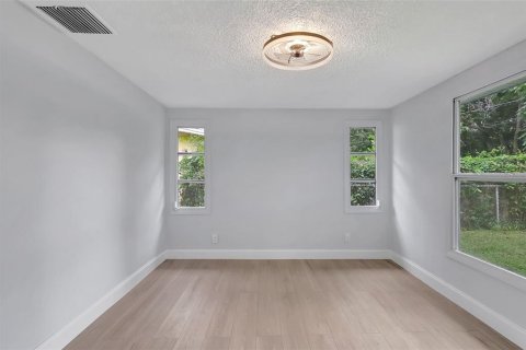 Casa en venta en Dunedin, Florida, 3 dormitorios, 145.3 m2 № 1835106 - foto 9