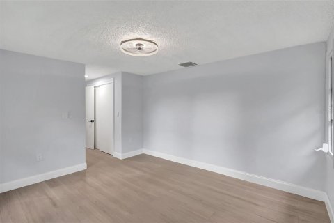 Casa en venta en Dunedin, Florida, 3 dormitorios, 145.3 m2 № 1835106 - foto 11