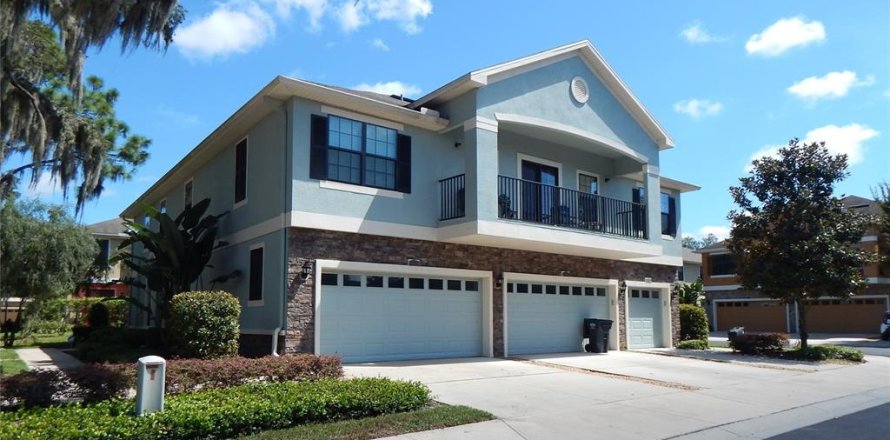 Adosado en Fish Hawk, Florida 3 dormitorios, 148.09 m2 № 1873220