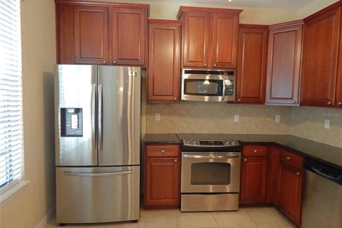 Adosado en alquiler en Fish Hawk, Florida, 3 dormitorios, 148.09 m2 № 1873220 - foto 9