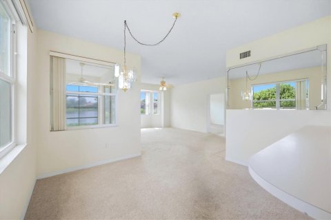 Copropriété à vendre à Sarasota, Floride: 2 chambres, 129.13 m2 № 2377962 - photo 8