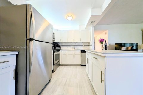 Copropriété à vendre à Lauderdale Lakes, Floride: 2 chambres, 85.47 m2 № 2050096 - photo 8