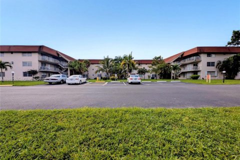 Copropriété à vendre à Lauderdale Lakes, Floride: 2 chambres, 85.47 m2 № 2050096 - photo 20