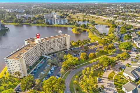 Condo in Pompano Beach, Florida, 3 bedrooms  № 1999864 - photo 21