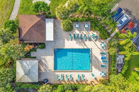 Condo in Pompano Beach, Florida, 3 bedrooms  № 1999864 - photo 19