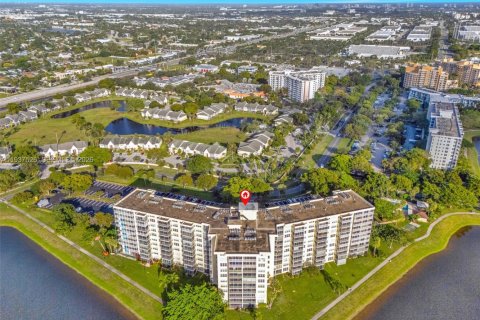 Condo in Pompano Beach, Florida, 3 bedrooms  № 1999864