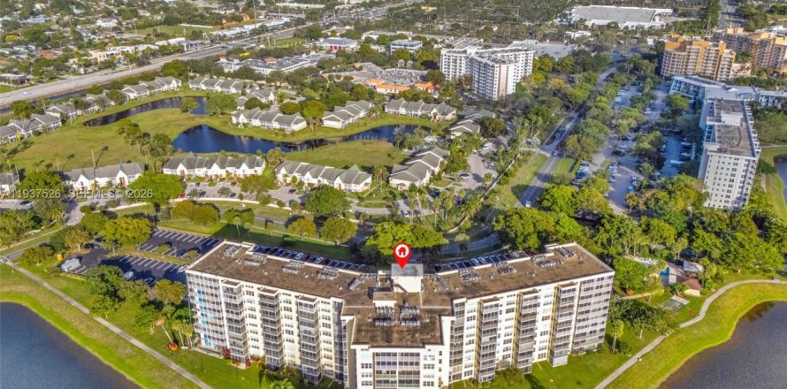 Condo in Pompano Beach, Florida, 3 bedrooms  № 1999864