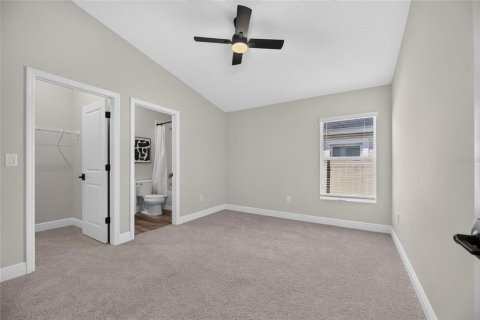 Villa ou maison à vendre à Wesley Chapel, Floride: 5 chambres, 228.26 m2 № 2421875 - photo 25