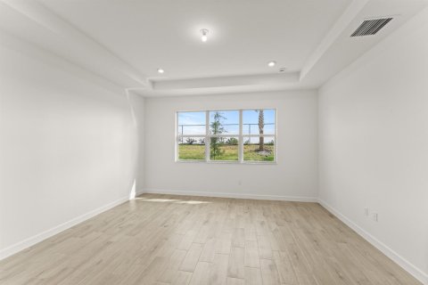 House in Port St. Lucie, Florida 3 bedrooms, 182.92 sq.m. № 2272529 - photo 6