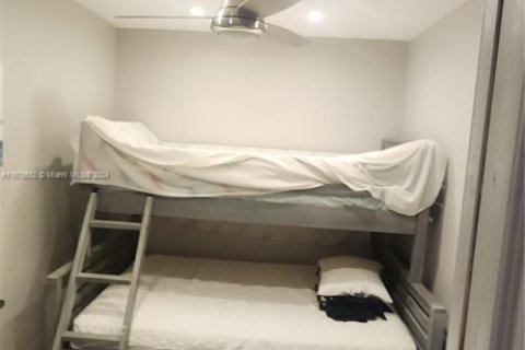 Condominio en alquiler en Hallandale Beach, Florida, 1 dormitorio, 80.82 m2 № 1699373 - foto 15
