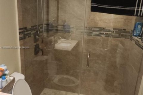 Condominio en alquiler en Hallandale Beach, Florida, 1 dormitorio, 80.82 m2 № 1699373 - foto 24