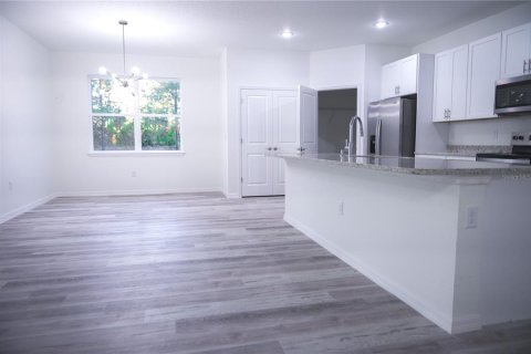 House in Citrus Springs, Florida 3 bedrooms, 18.58 sq.m. № 1810175 - photo 22