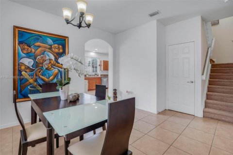 Townhouse in Oakland Park, Florida 3 bedrooms, 140.65 sq.m. № 1880213 - photo 8