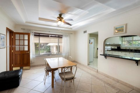 Купить виллу или дом в Бискейн-Парк, Флорида 3 спальни, 183.67м2, № 1996522 - фото 18