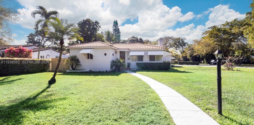 Дом в Бискейн-Парк, Флорида 3 спальни, 183.67м2 № 1996522