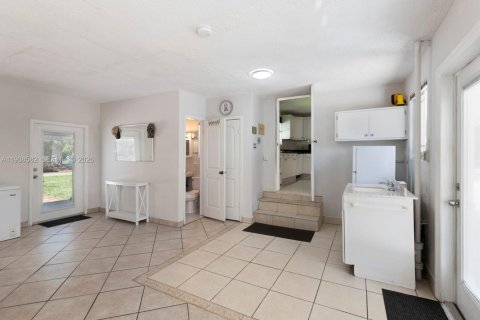 Купить виллу или дом в Бискейн-Парк, Флорида 3 спальни, 183.67м2, № 1996522 - фото 19