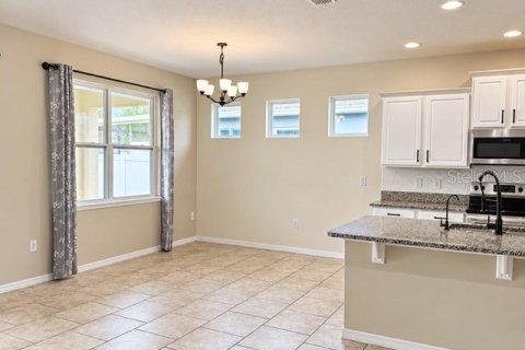Villa ou maison à vendre à Kissimmee, Floride: 4 chambres, 189.33 m2 № 2395748 - photo 6