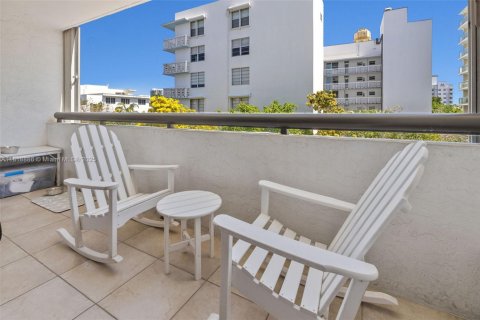 Condominio en venta en Miami Beach, Florida, 2 dormitorios, 93.83 m2 № 1779682 - foto 22