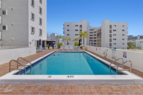Condominio en venta en Miami Beach, Florida, 2 dormitorios, 93.83 m2 № 1779682 - foto 28