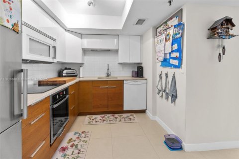 Condominio en venta en Miami Beach, Florida, 2 dormitorios, 93.83 m2 № 1779682 - foto 11