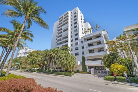 Condominio en venta en Miami Beach, Florida, 2 dormitorios, 93.83 m2 № 1779682 - foto 1