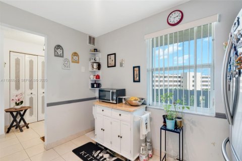 Снять в аренду кондоминиум в Дания-Бич, Флорида 2 спальни, 110.55м2, № 1989725 - фото 7