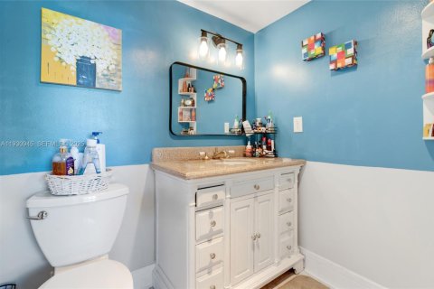 Снять в аренду кондоминиум в Дания-Бич, Флорида 2 спальни, 110.55м2, № 1989725 - фото 23