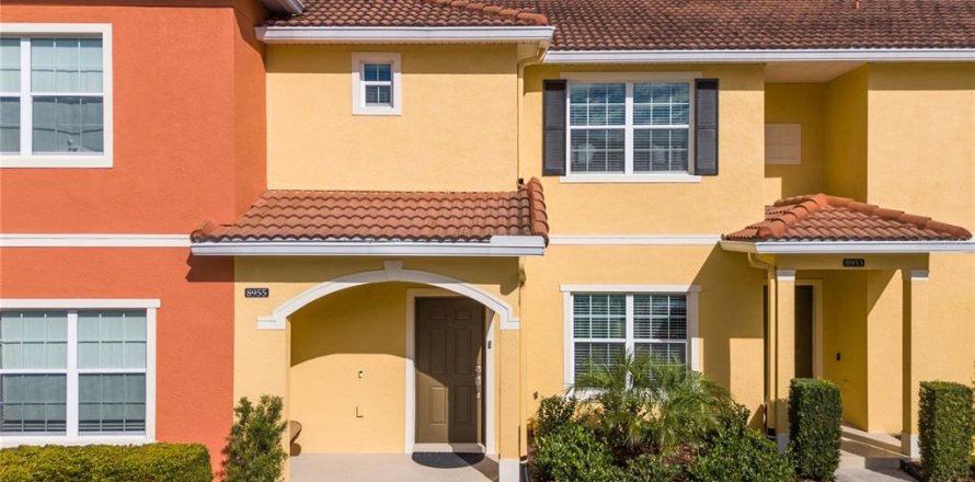 Adosado en Kissimmee, Florida 3 dormitorios, 161.46 m2 № 1720272