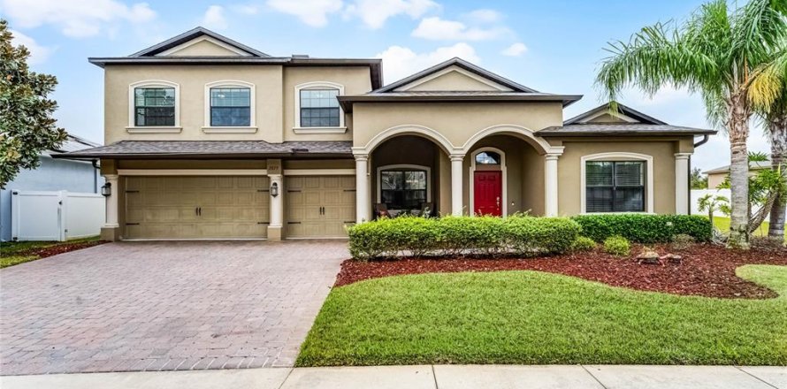 House in Kissimmee, Florida 4 bedrooms, 359.44 sq.m. № 1529965