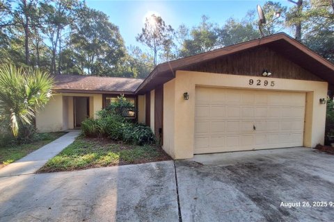Villa ou maison à vendre à Dunnellon, Floride: 3 chambres, 144 m2 № 1911390 - photo 1