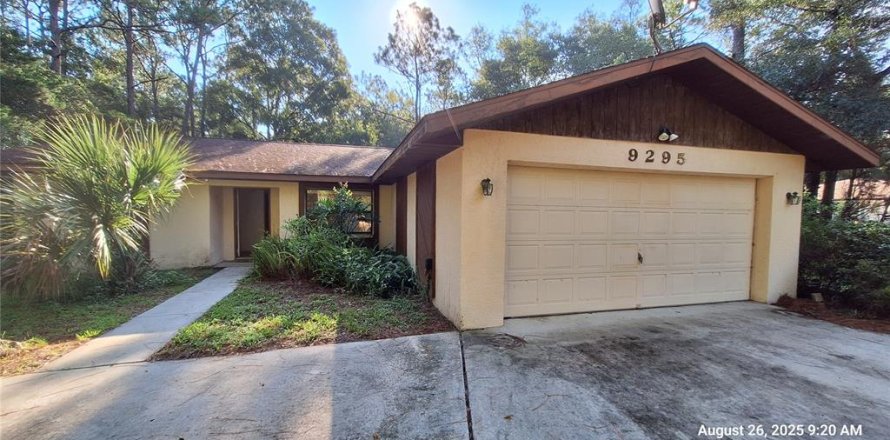Villa ou maison à Dunnellon, Floride 3 chambres, 144 m2 № 1911390