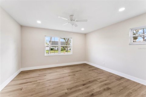 House in Tampa, Florida 3 bedrooms, 176.42 sq.m. № 1857878 - photo 16