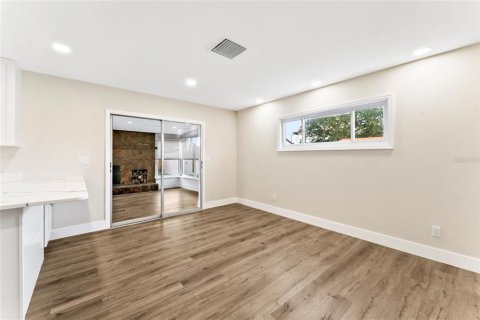 House in Tampa, Florida 3 bedrooms, 176.42 sq.m. № 1857878 - photo 27