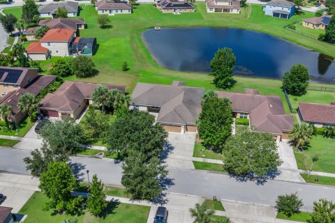 House in Kissimmee, Florida 4 bedrooms, 202.9 sq.m. № 1876364 - photo 8