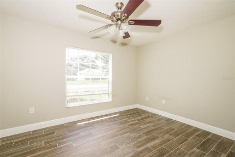 Villa ou maison à louer à Kissimmee, Floride: 3 chambres, 110.37 m2 № 2418926 - photo 10